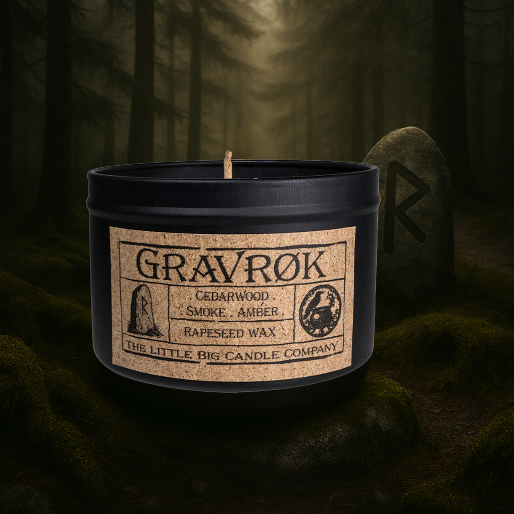 Gravrøk candle in black matte tin, rapeseed wax, cedarwood and smoke fragrance, earthy grounding ritual candle.